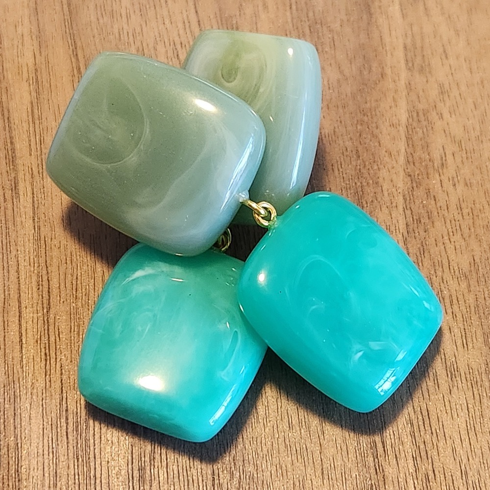 Sage and Seafoam Green Marbled Resin Drop Statement Earrings Modernist Gold Tone - Picture 5 of 5